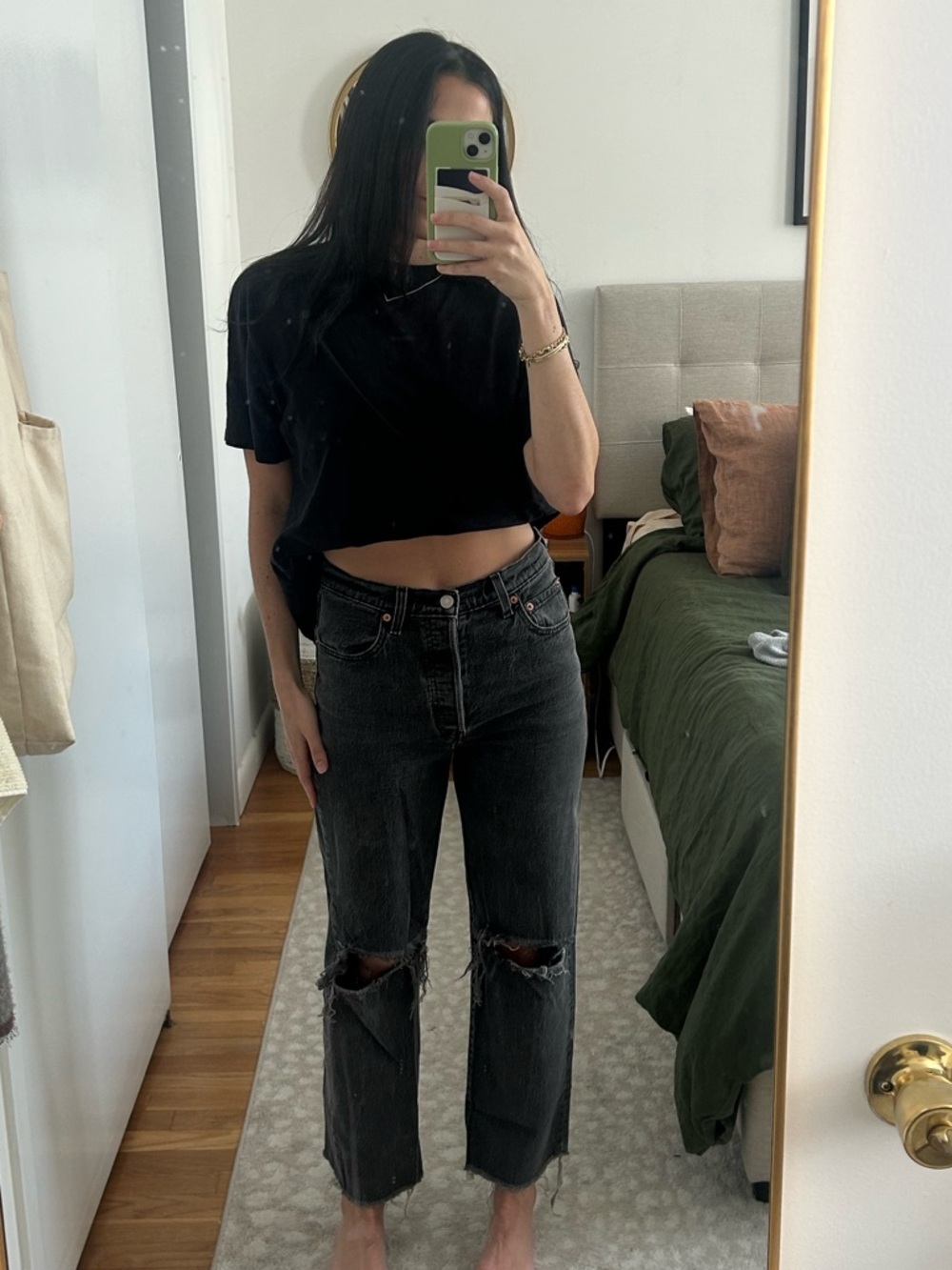 Levi Ribcage Straight Leg Jean: Black Black Ripped